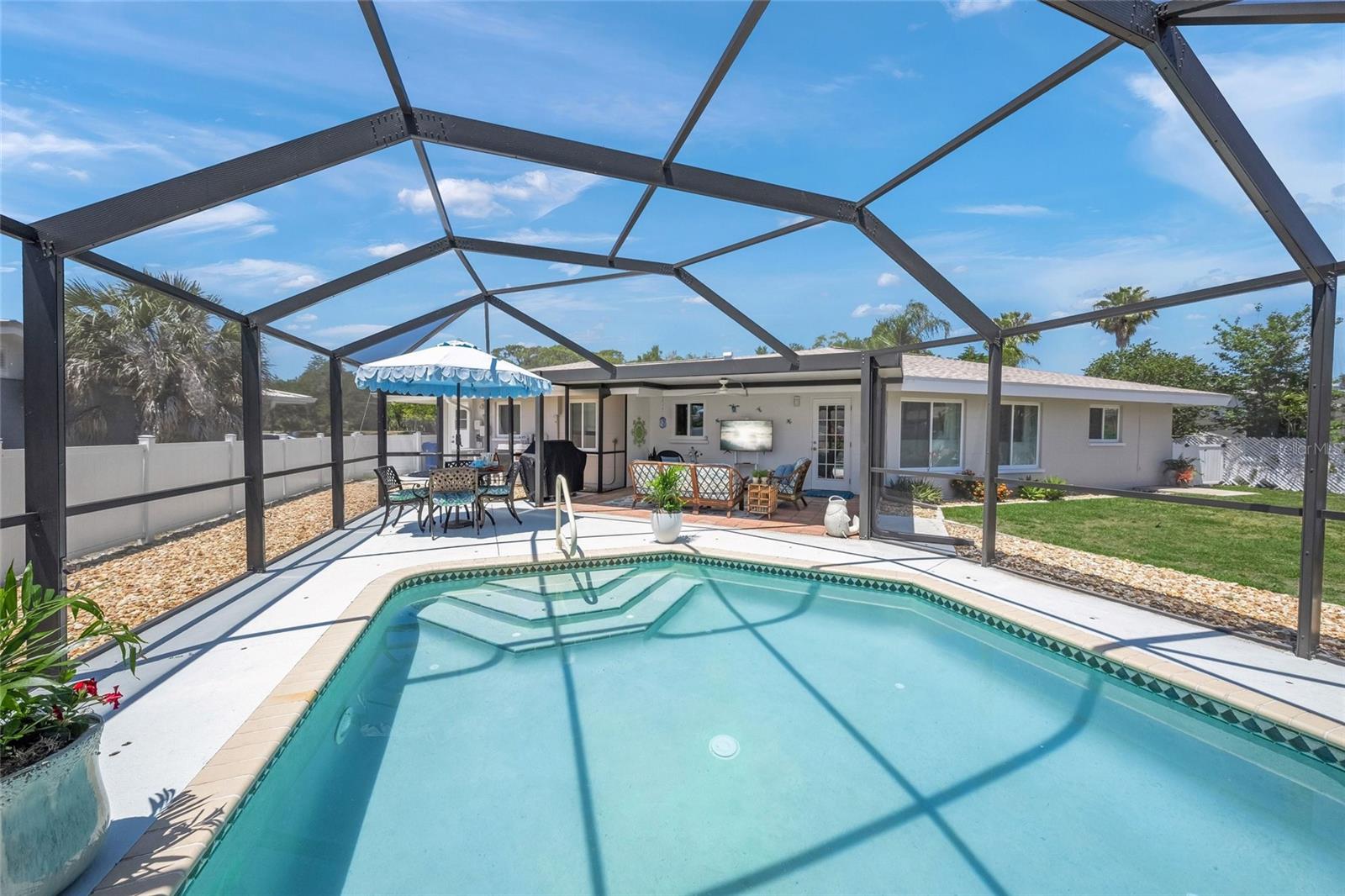 Image 6 of 64 For 6727 Anchor Way