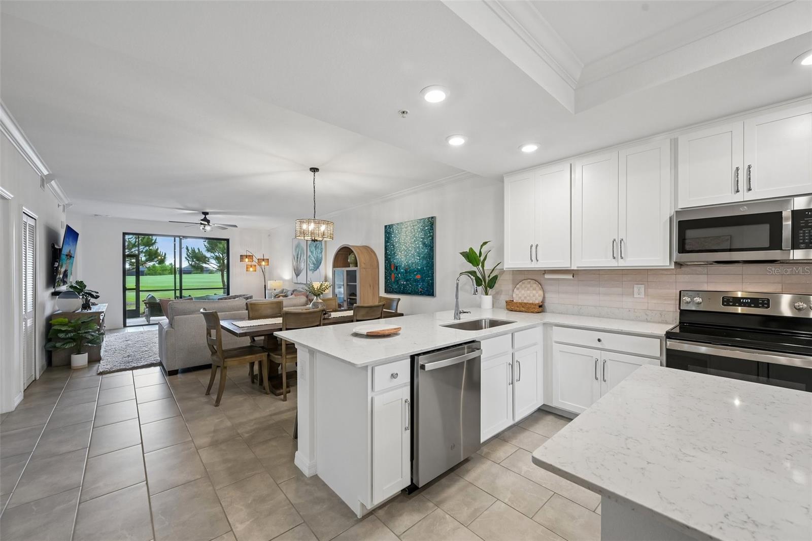 Image 10 of 99 For 5721 Palmer Circle 101