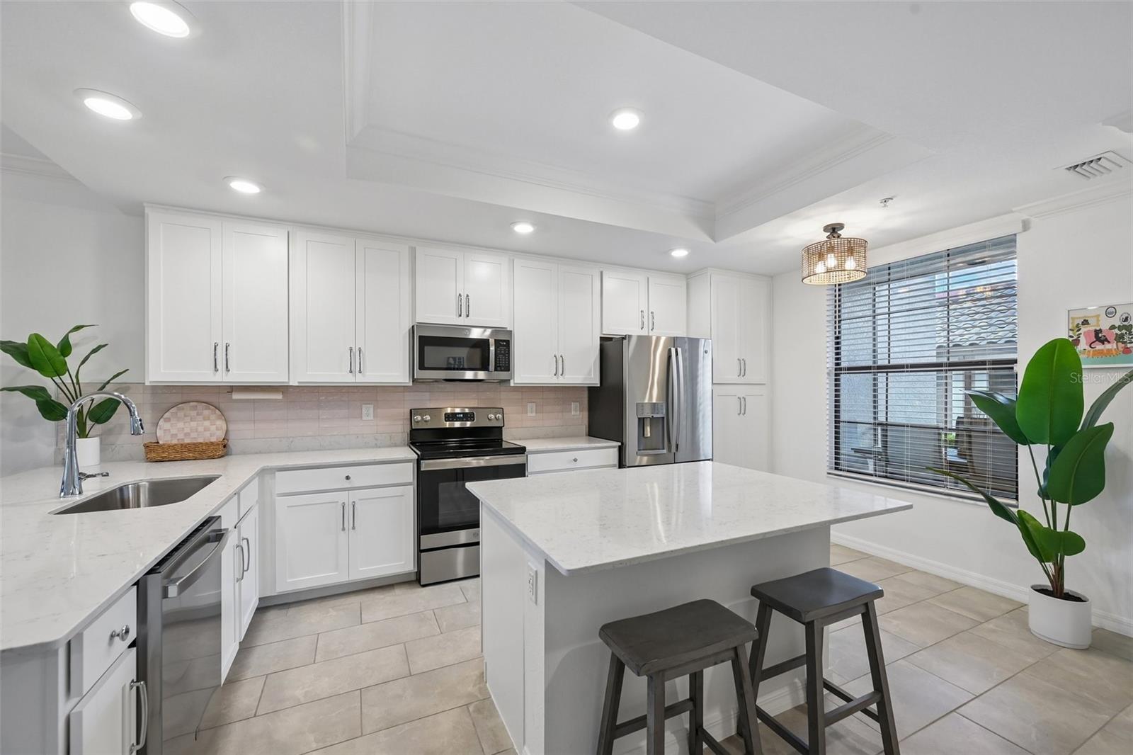 Image 17 of 99 For 5721 Palmer Circle 101