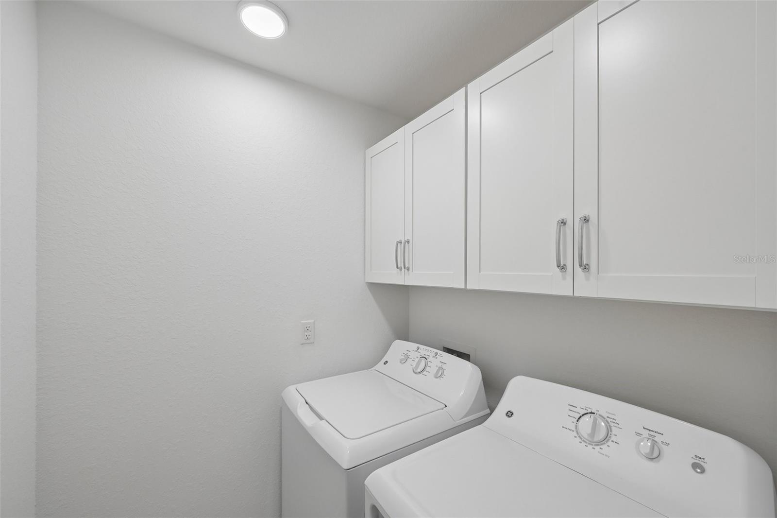 Image 32 of 99 For 5721 Palmer Circle 101