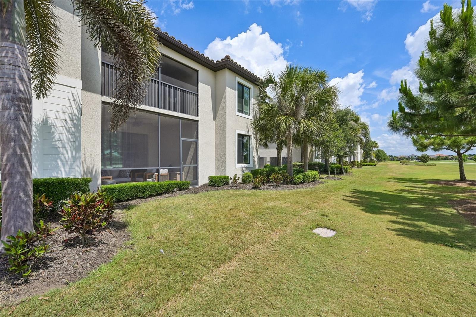 Image 41 of 99 For 5721 Palmer Circle 101