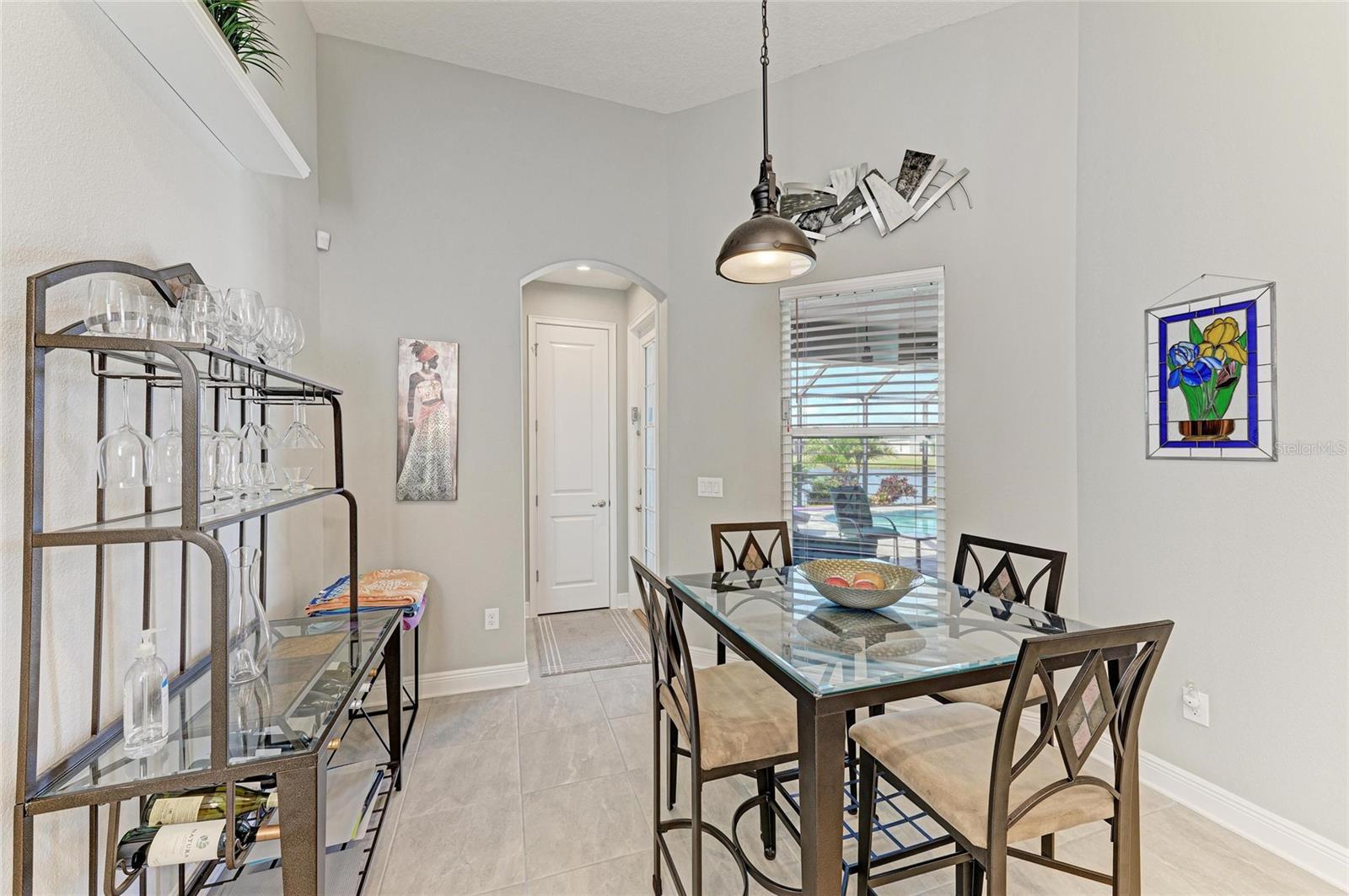Listing photo id 21 for 5811 Campina Place