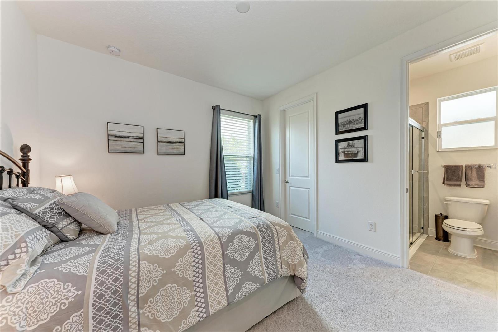 Listing photo id 39 for 5811 Campina Place