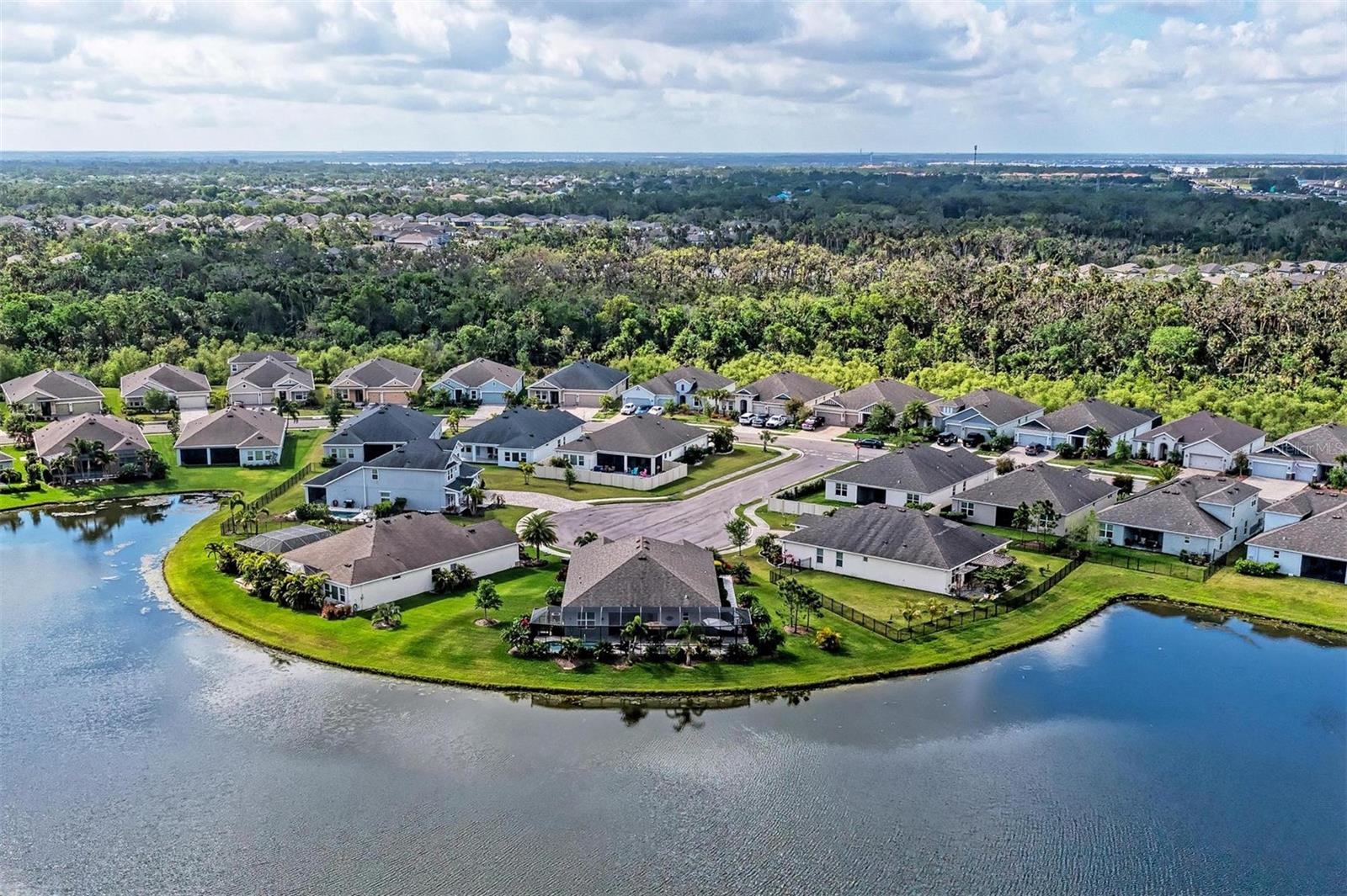 Listing photo id 53 for 5811 Campina Place