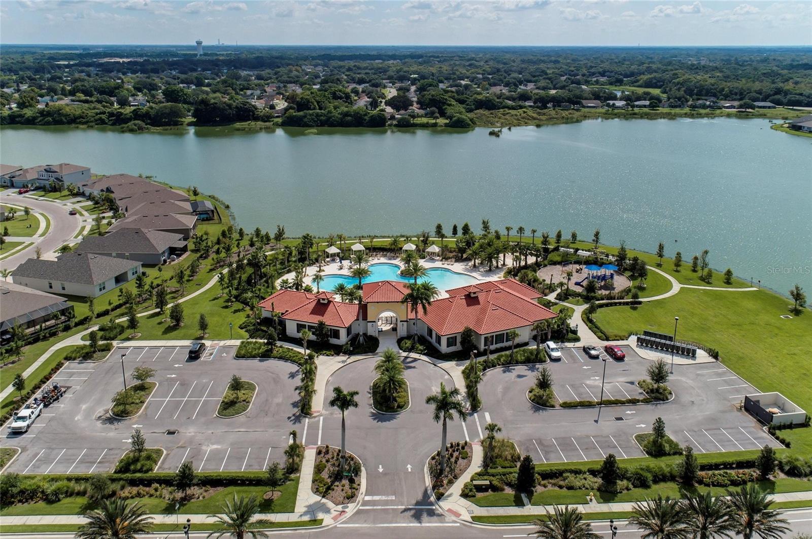 Listing photo id 59 for 5811 Campina Place