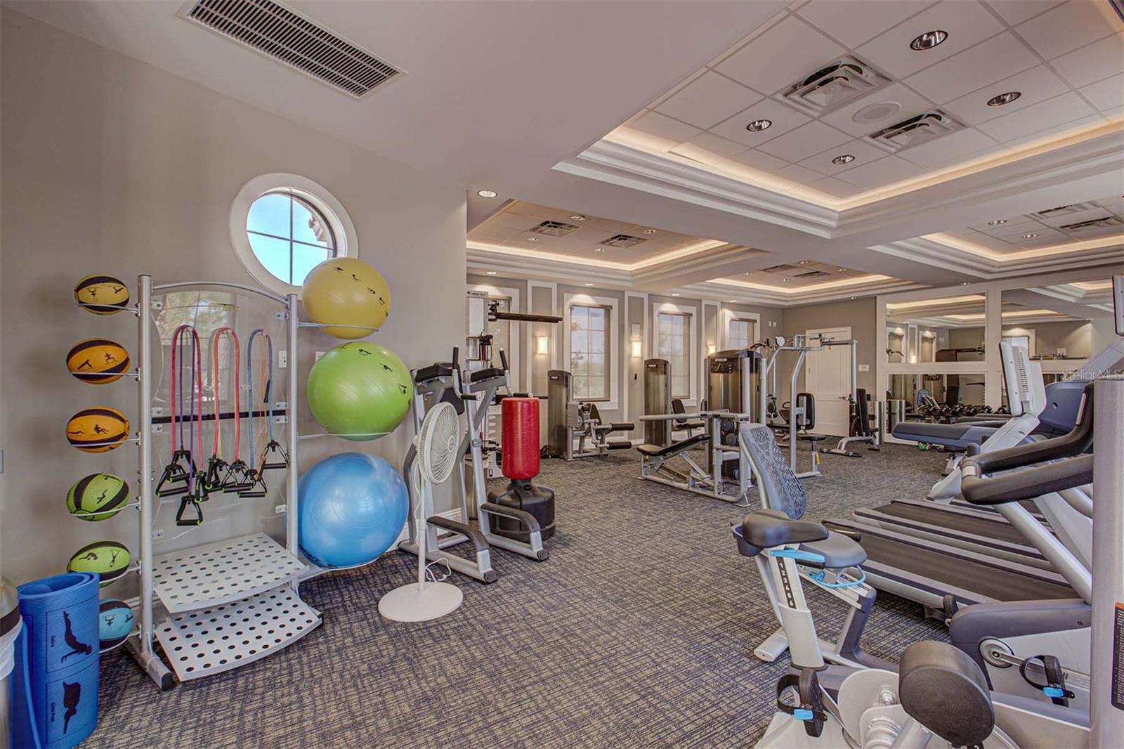 Listing photo id 67 for 5811 Campina Place
