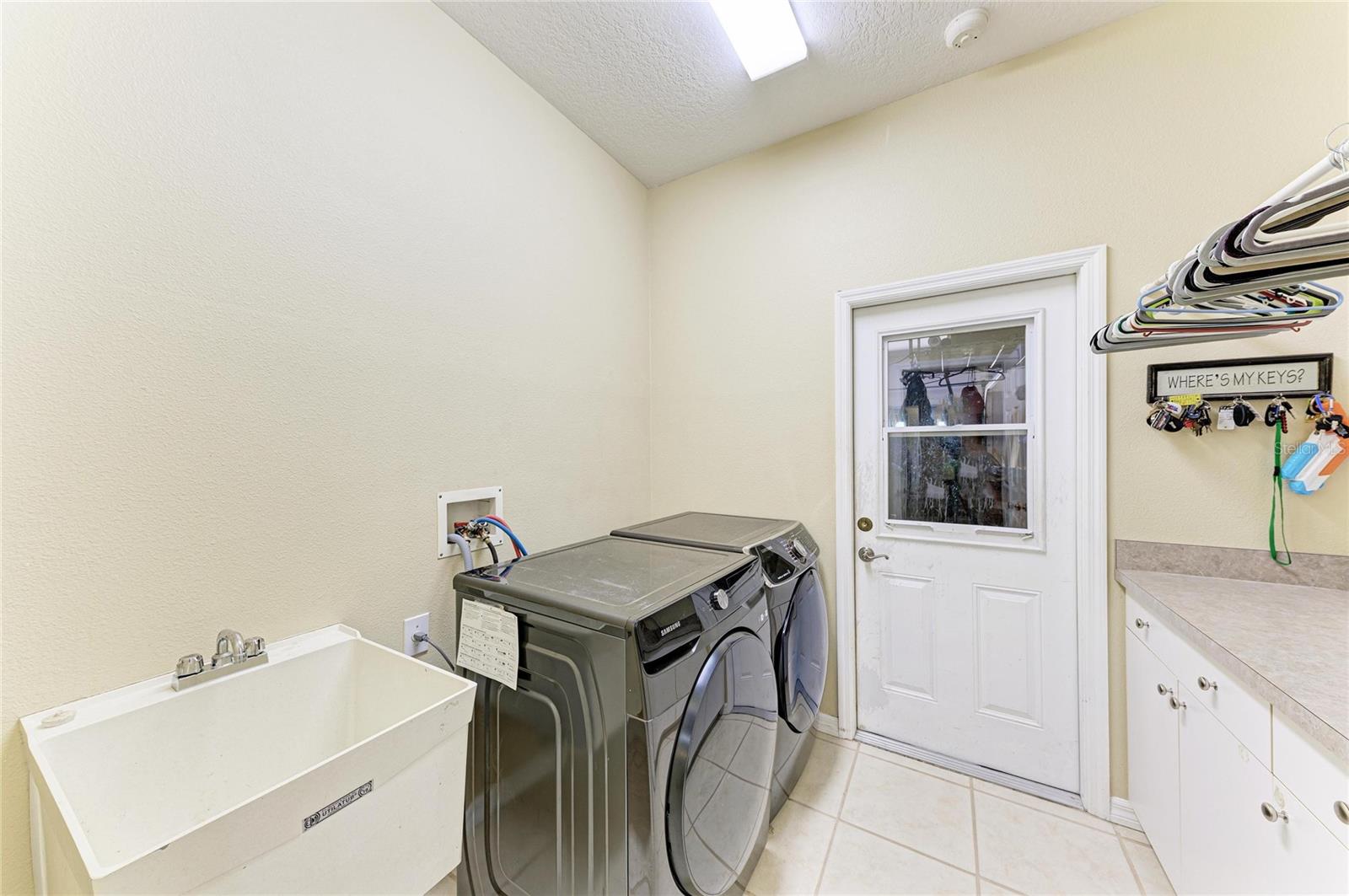 Image 19 of 25 For 17612 White Fox Drive