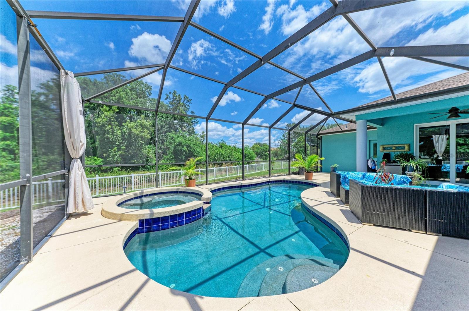 Image 22 of 25 For 17612 White Fox Drive
