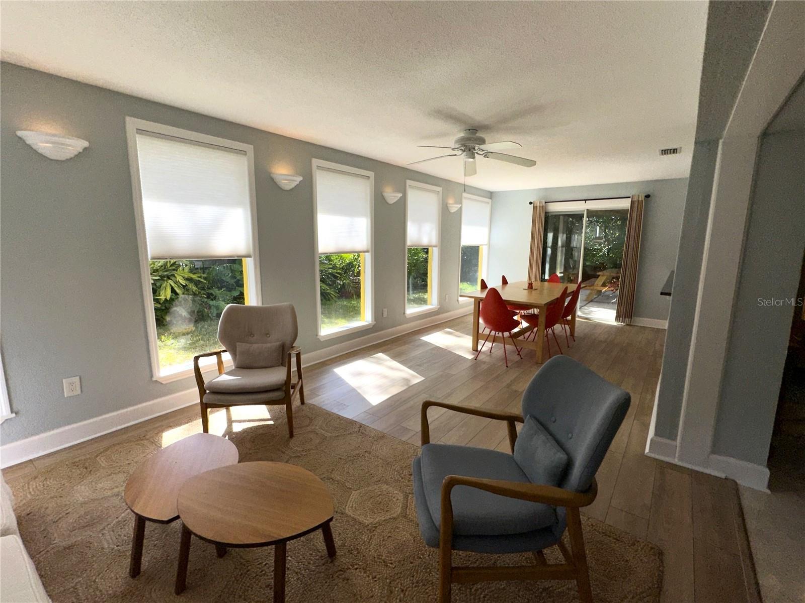 Image 14 of 45 For 1883 Riviera Circle