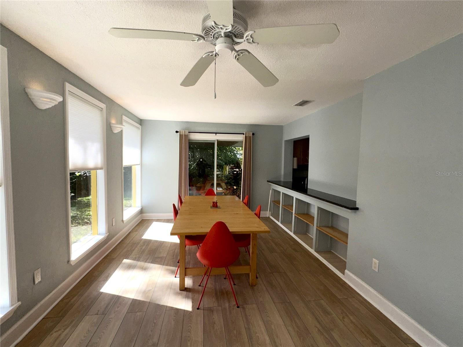 Image 15 of 45 For 1883 Riviera Circle