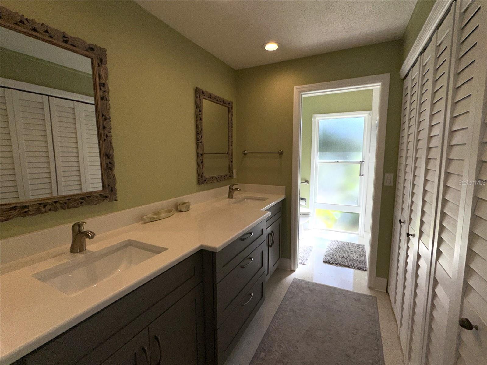 Image 18 of 45 For 1883 Riviera Circle