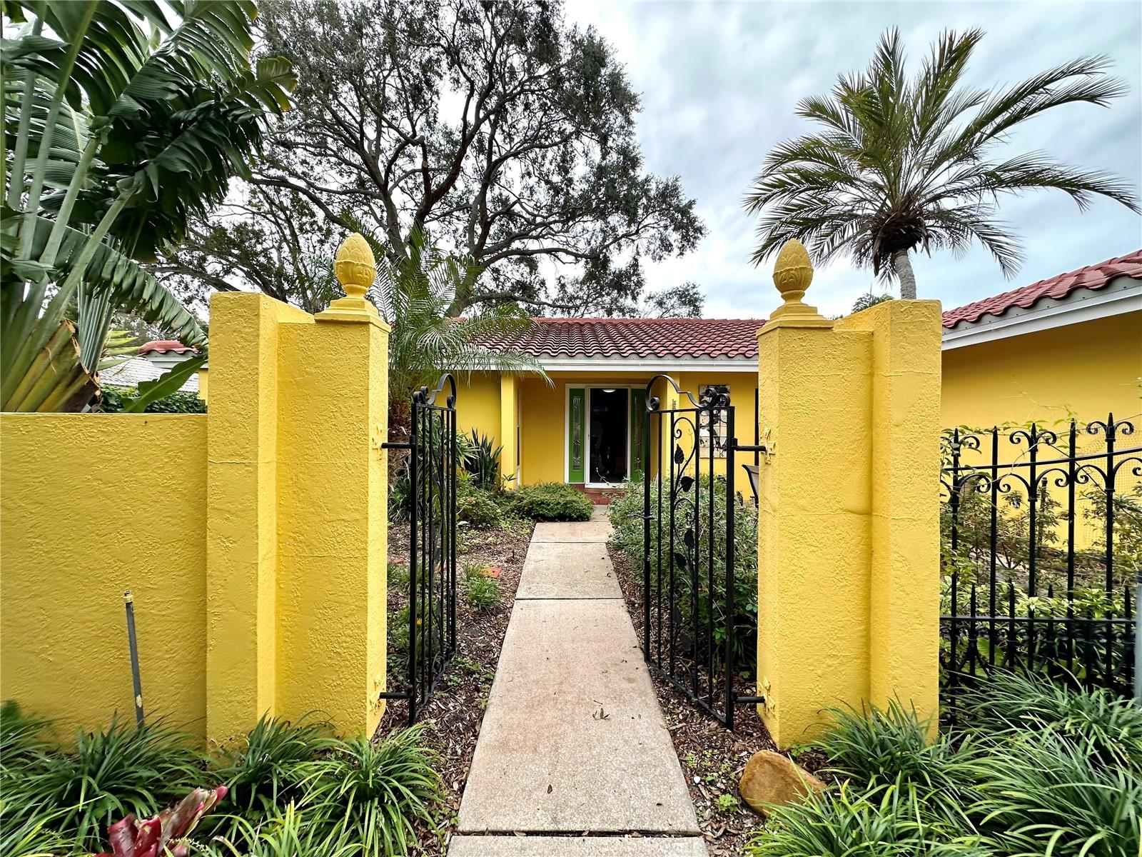 Image 2 of 45 For 1883 Riviera Circle