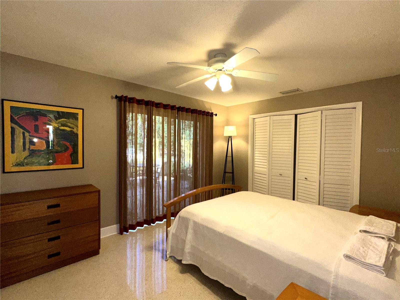 Image 24 of 45 For 1883 Riviera Circle