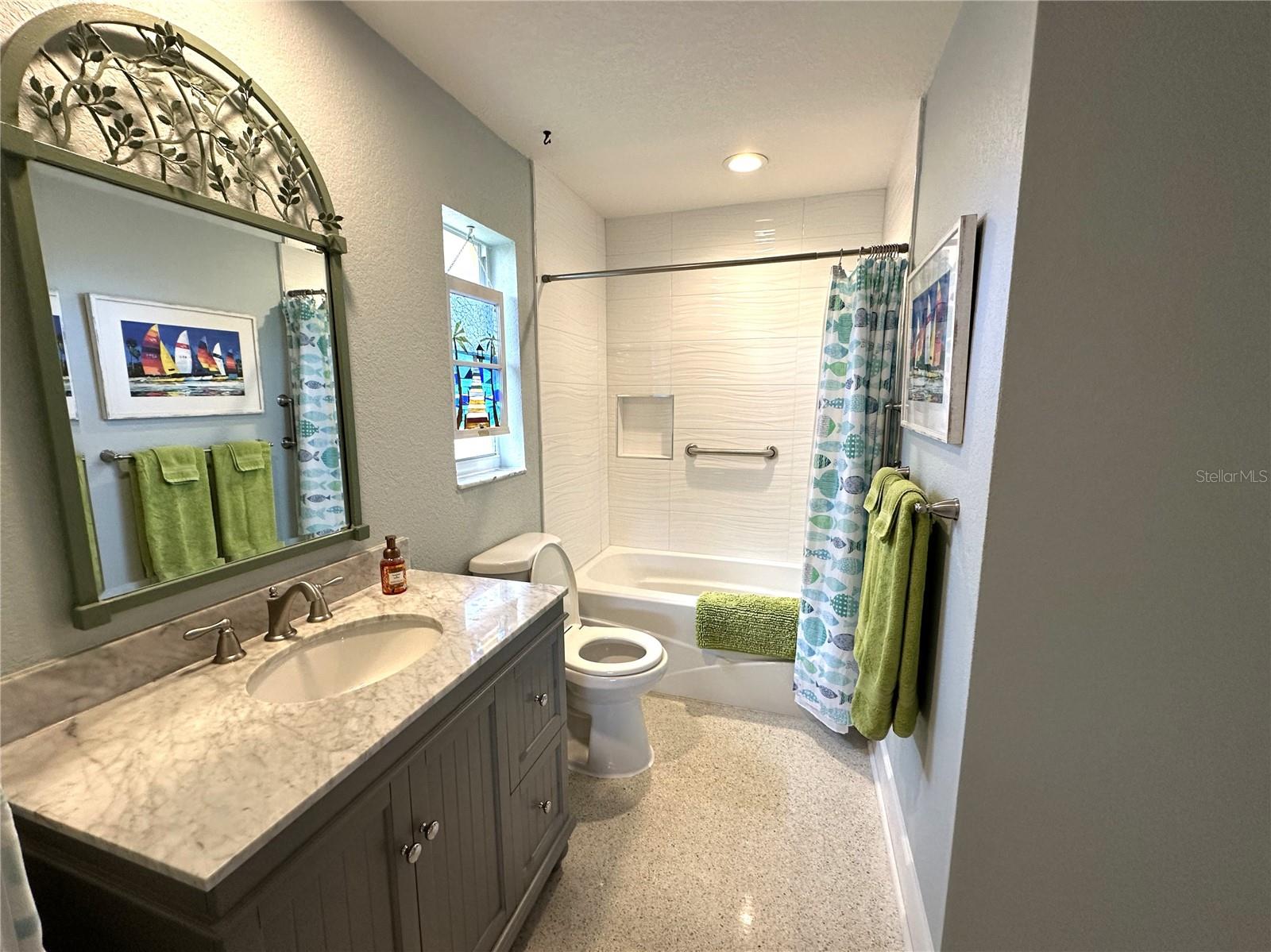 Image 36 of 45 For 1883 Riviera Circle