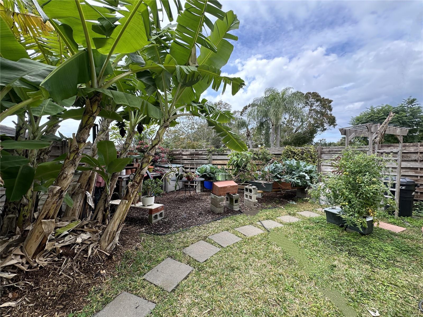 Image 41 of 45 For 1883 Riviera Circle