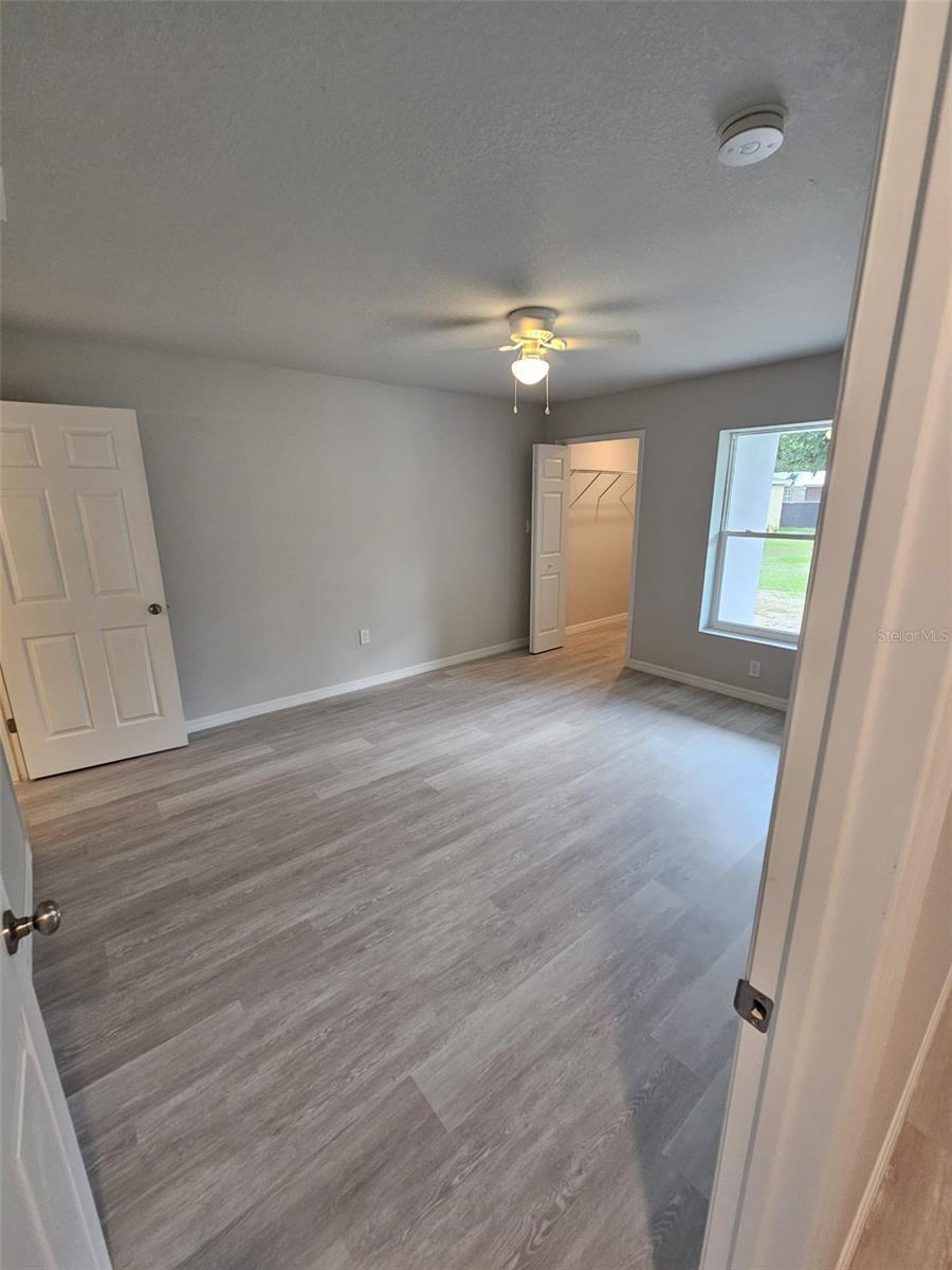Image 11 of 28 For 600 Zara Goza Court