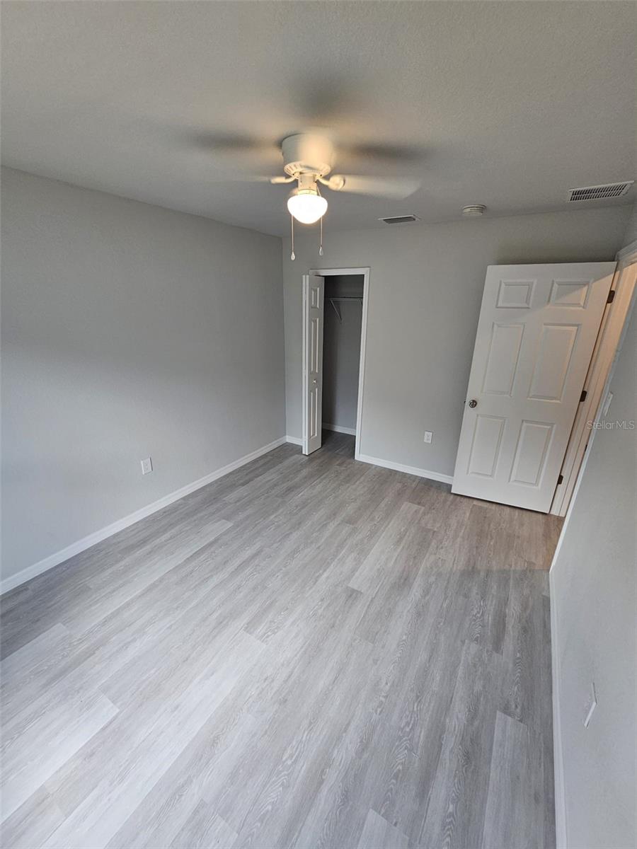 Image 5 of 28 For 600 Zara Goza Court