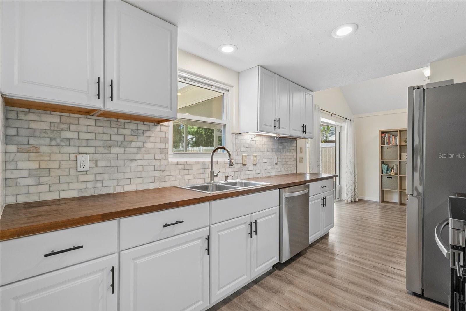 Image 13 of 42 For 4034 Lockwood Ridge Road