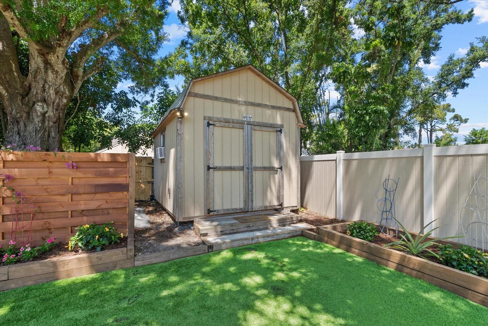 Image 34 of 42 For 4034 Lockwood Ridge Road