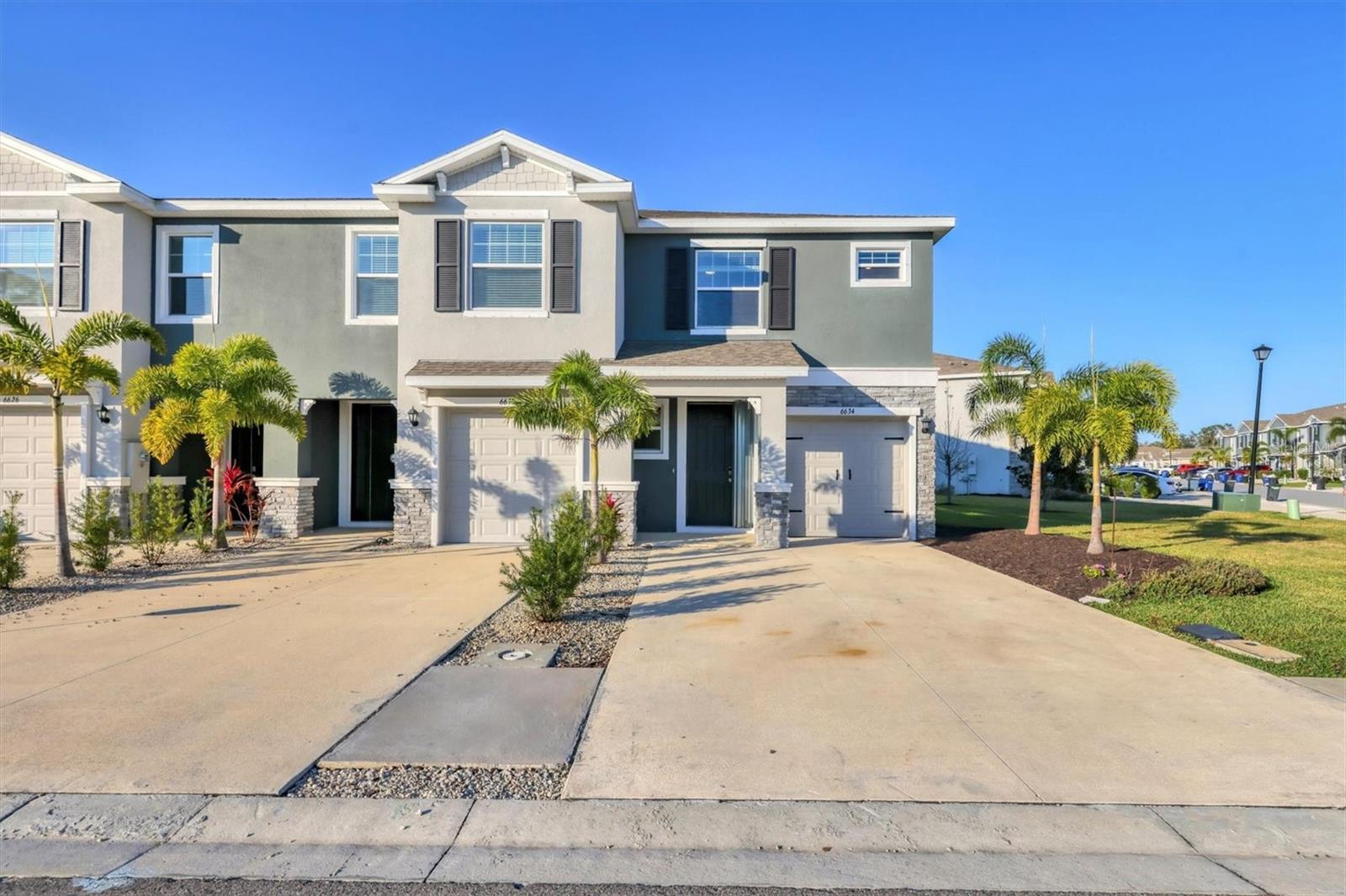 Image 6 of 53 For 6634 Calypso Coral Lane