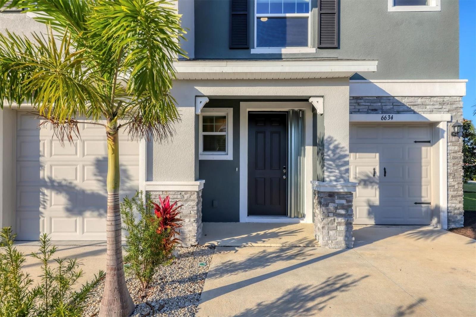 Image 7 of 53 For 6634 Calypso Coral Lane
