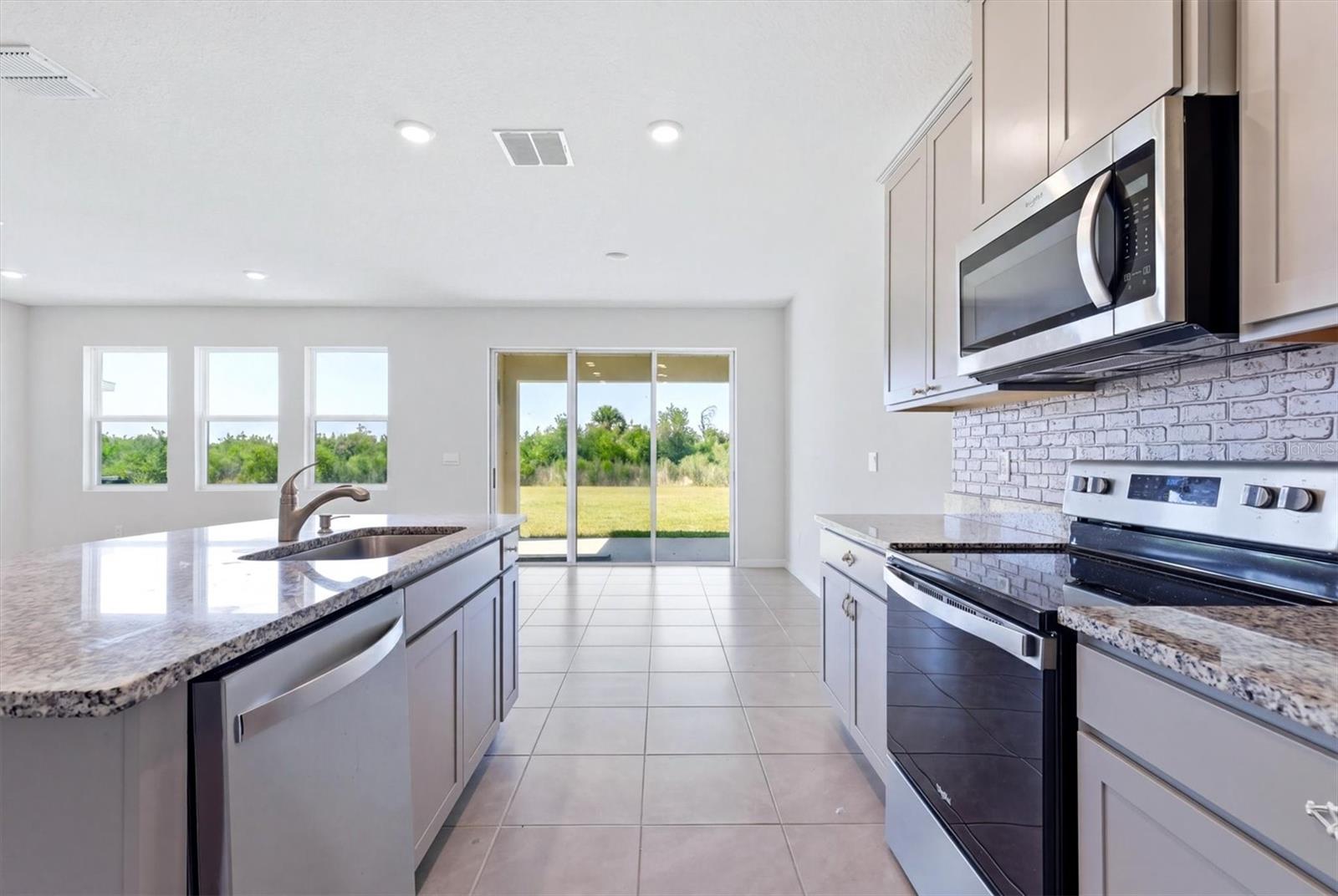 Image 13 of 36 For 3813 Lively Coral Place