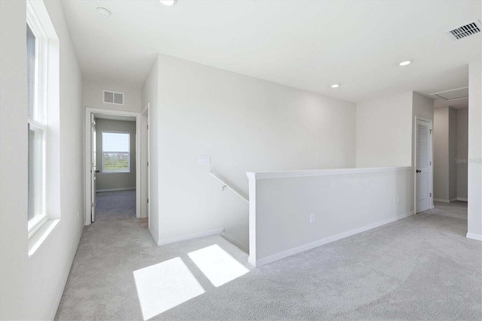 Image 16 of 36 For 3813 Lively Coral Place