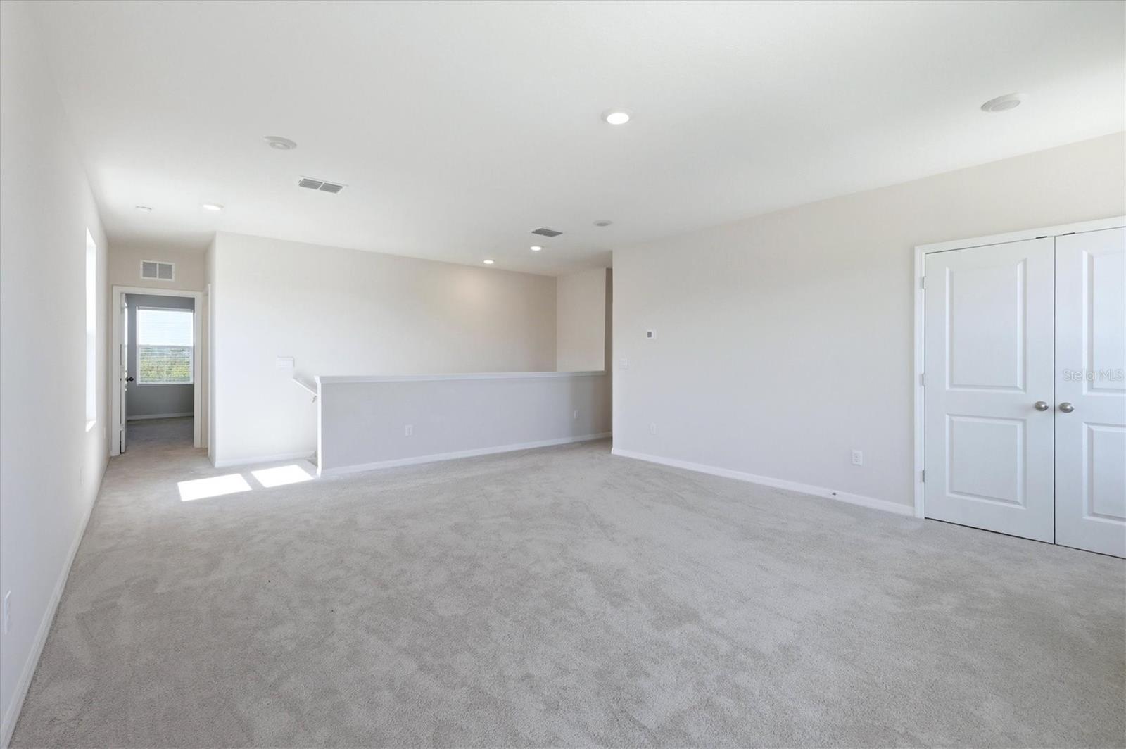 Image 18 of 36 For 3813 Lively Coral Place
