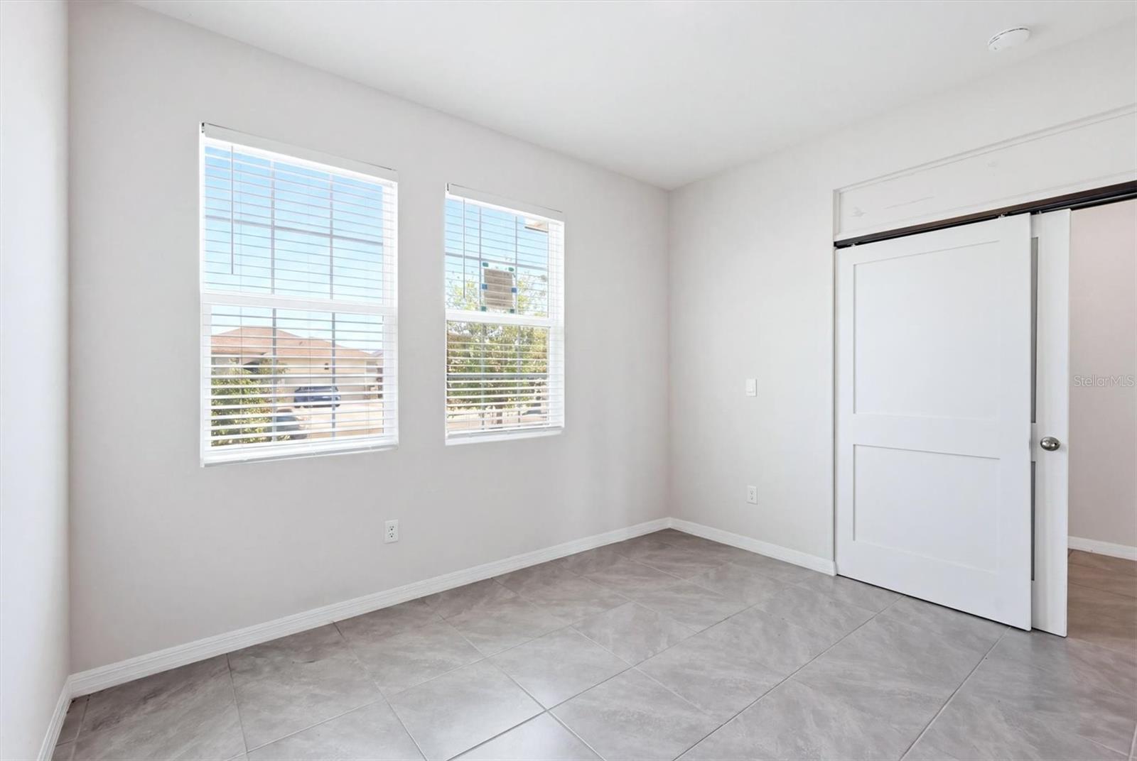 Image 23 of 36 For 3813 Lively Coral Place