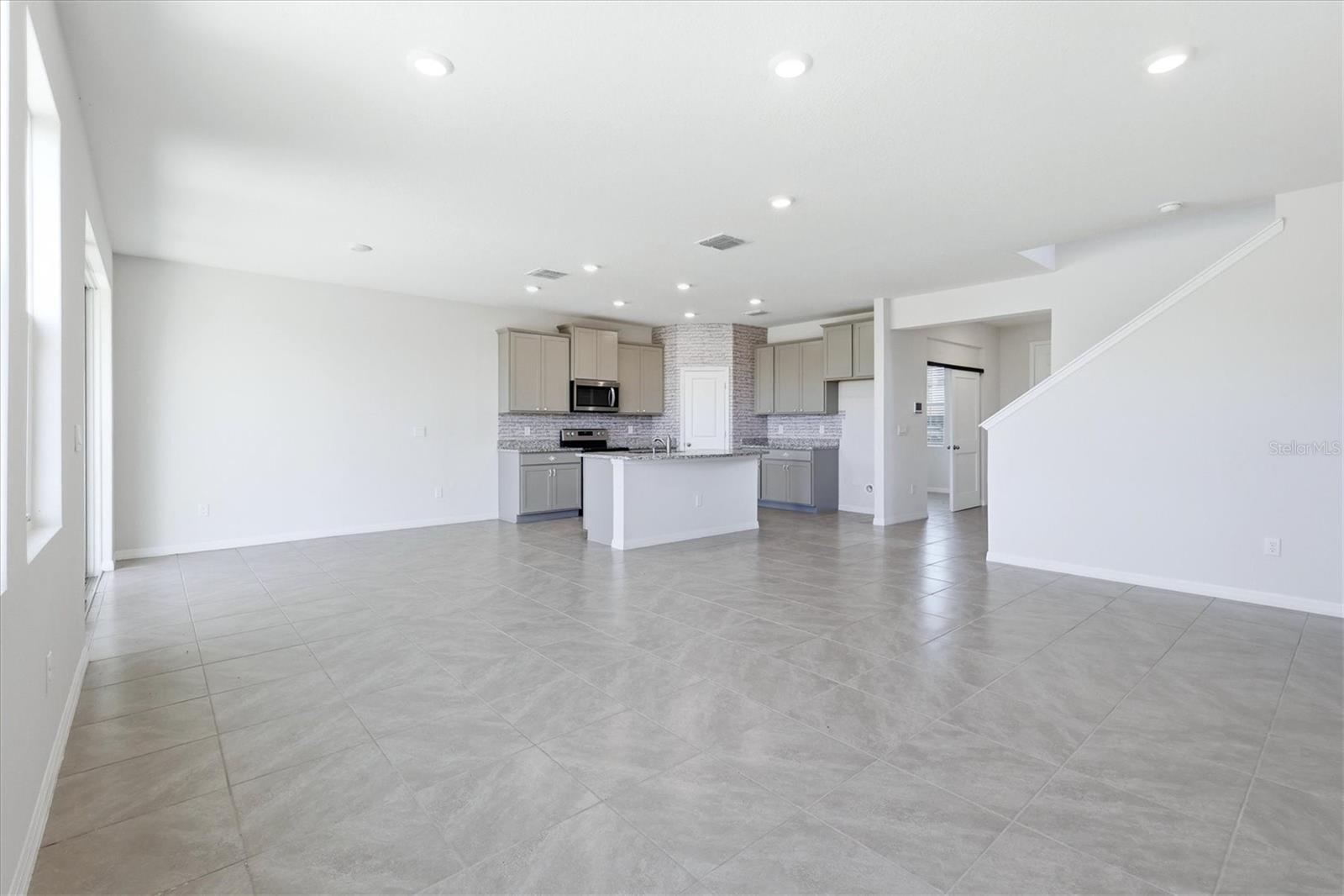 Image 8 of 36 For 3813 Lively Coral Place
