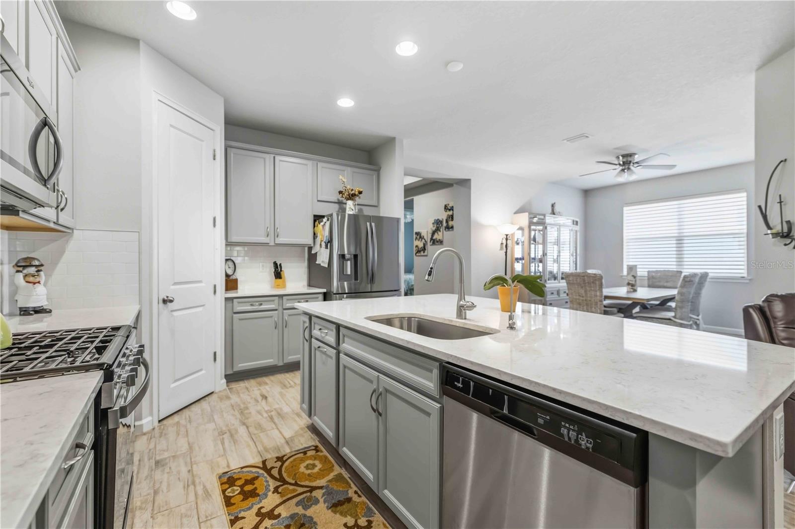 Image 10 of 28 For 8788 Rain Song Road 384
