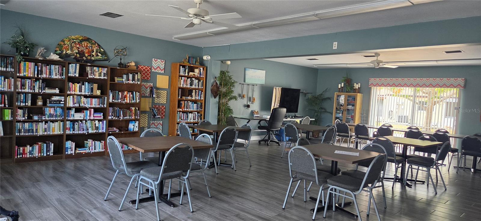 Image 23 of 29 For 2802 Swifton Drive V102