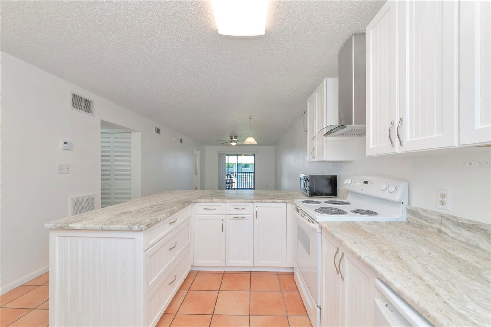 Image 6 of 48 For 6033 34th Street W 58