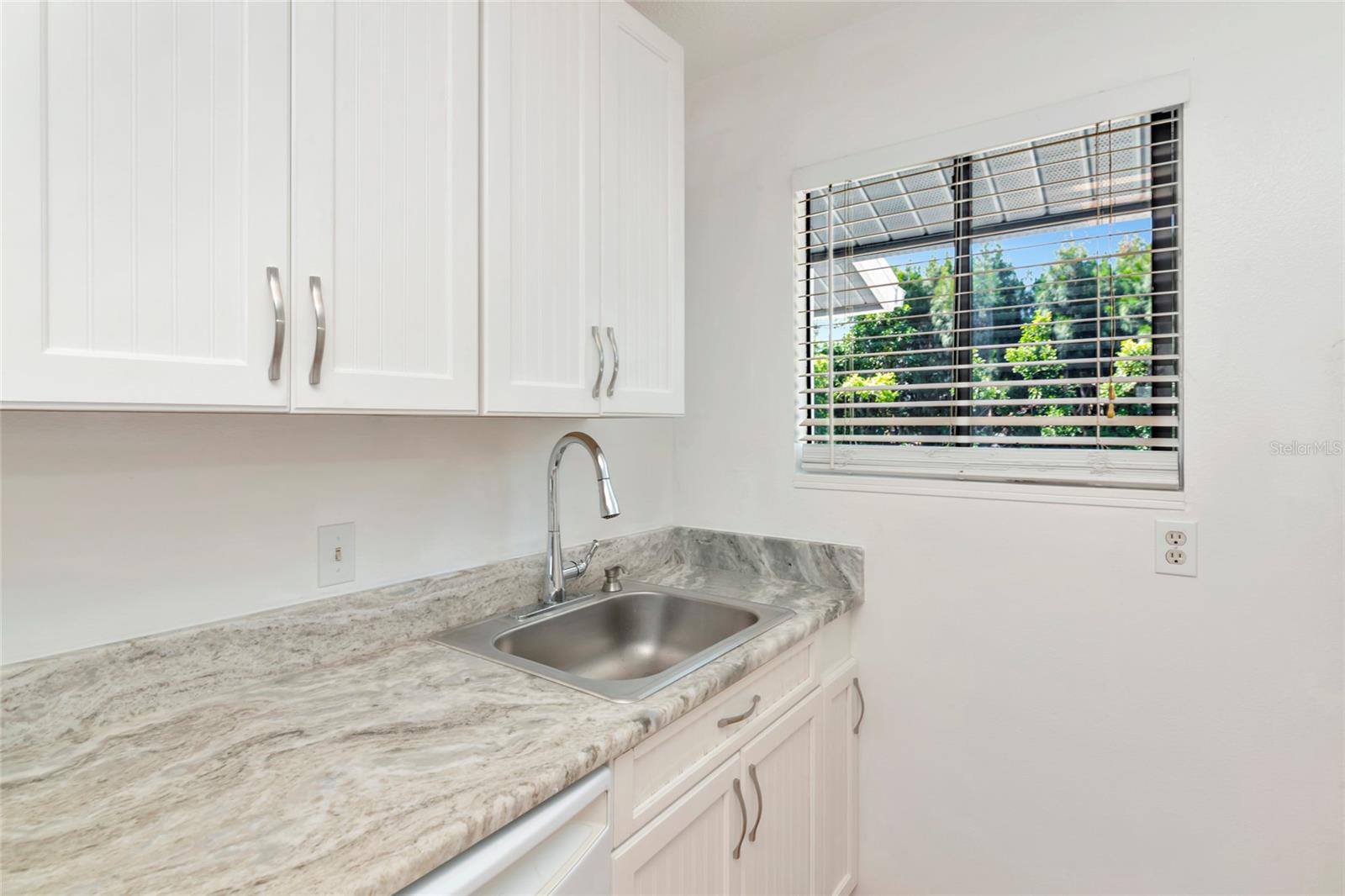 Image 9 of 48 For 6033 34th Street W 58