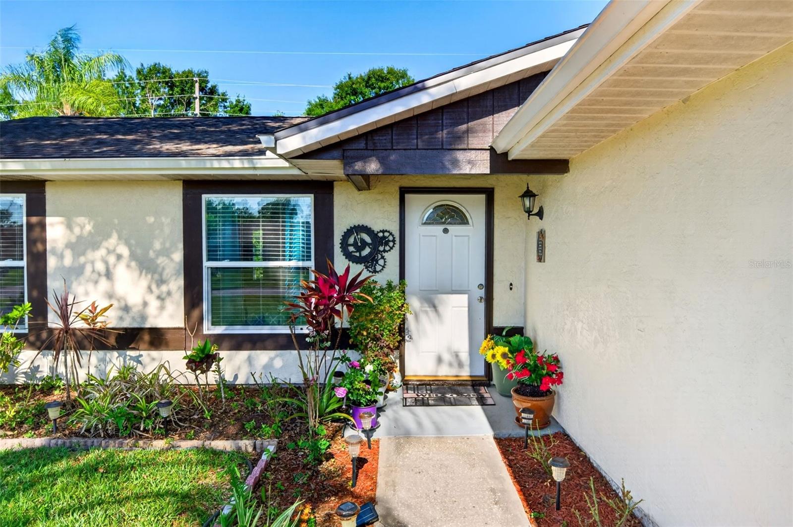 Image 11 of 87 For 549 Longwood Circle