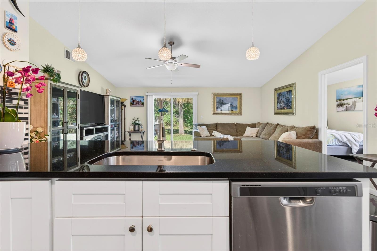 Image 24 of 87 For 549 Longwood Circle