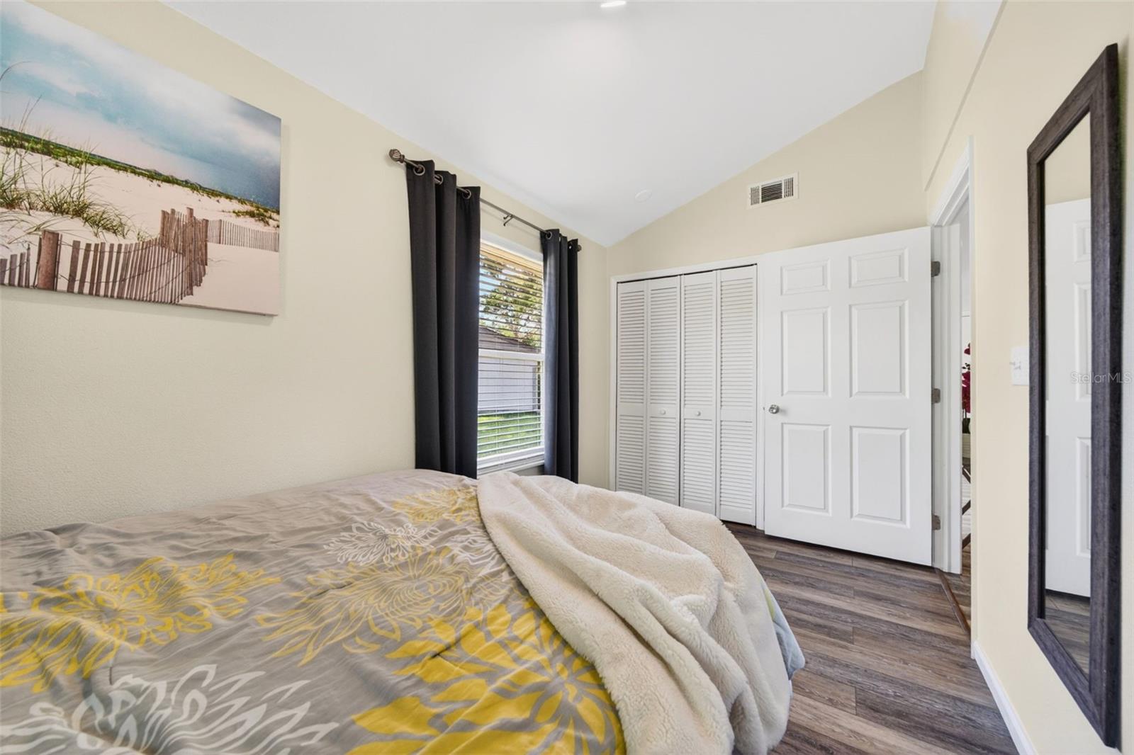 Image 27 of 87 For 549 Longwood Circle