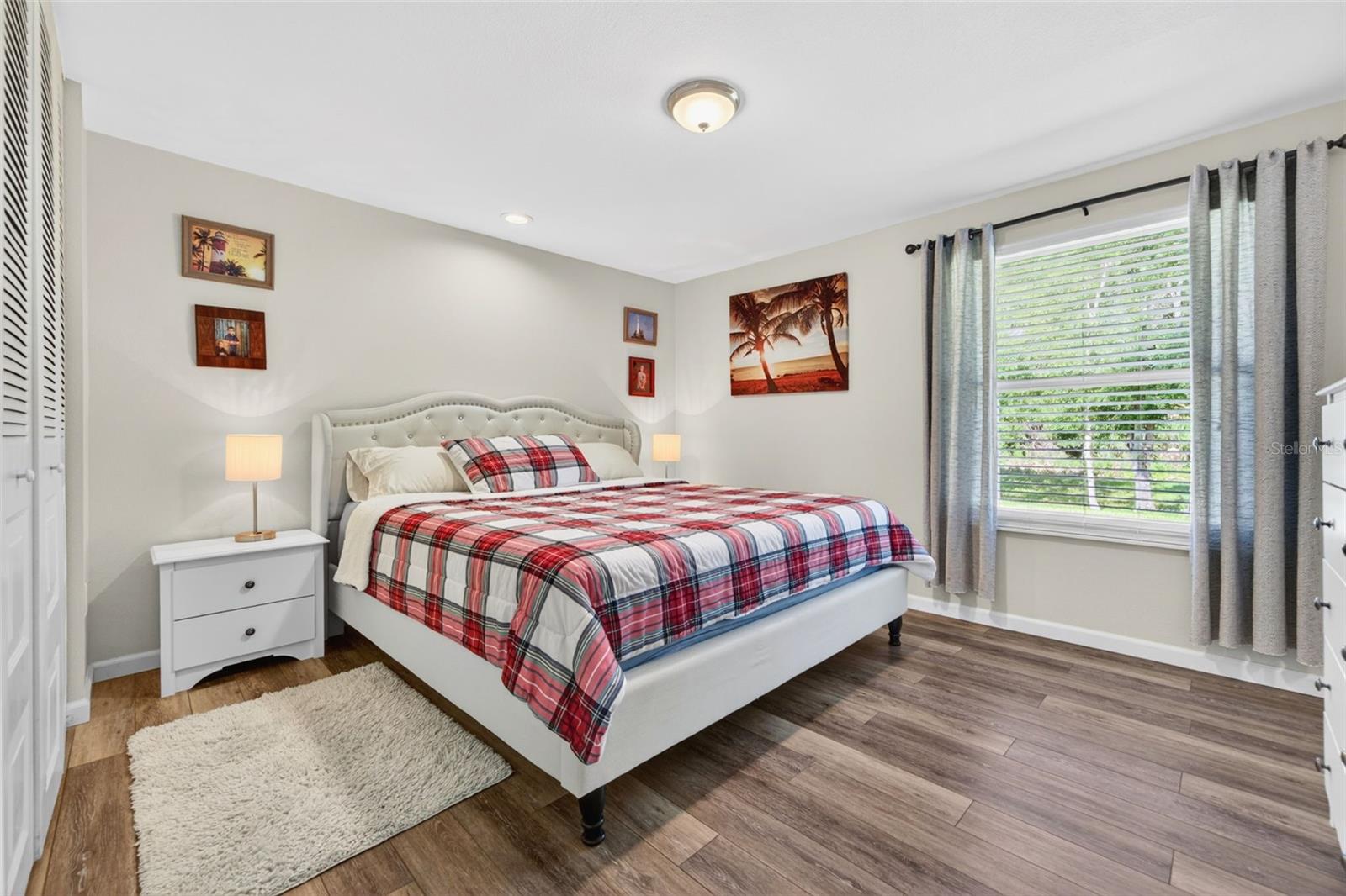 Image 34 of 87 For 549 Longwood Circle