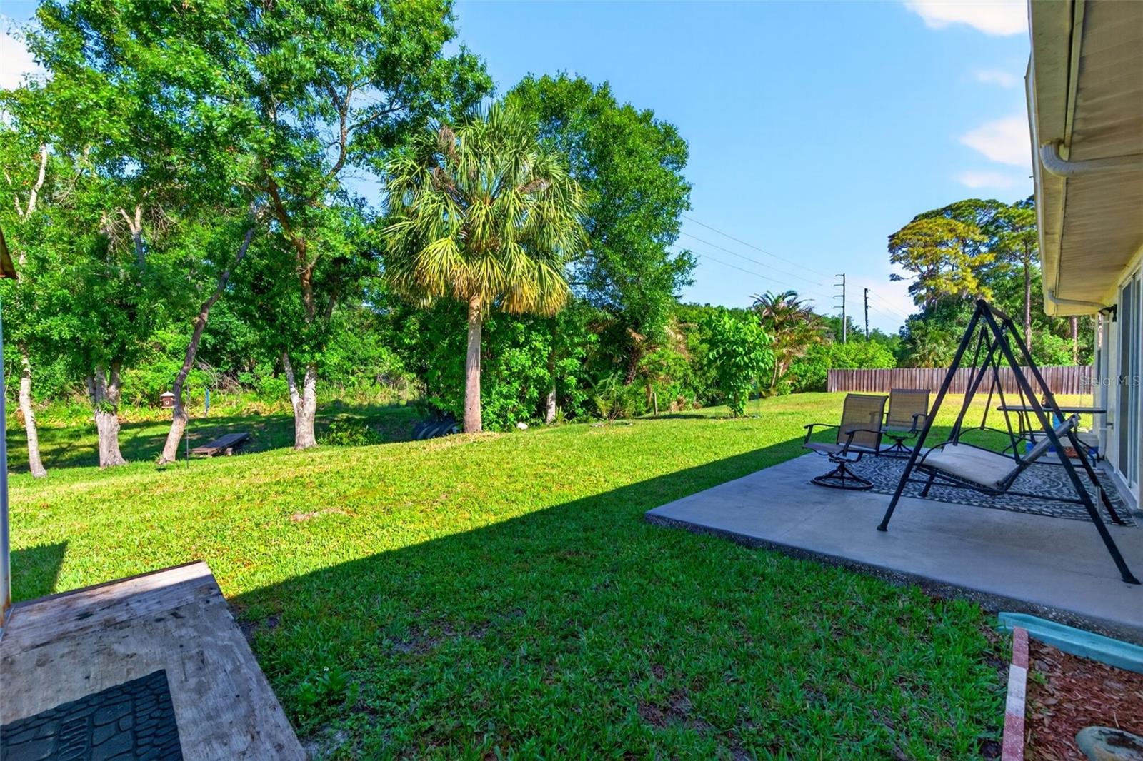 Image 43 of 87 For 549 Longwood Circle