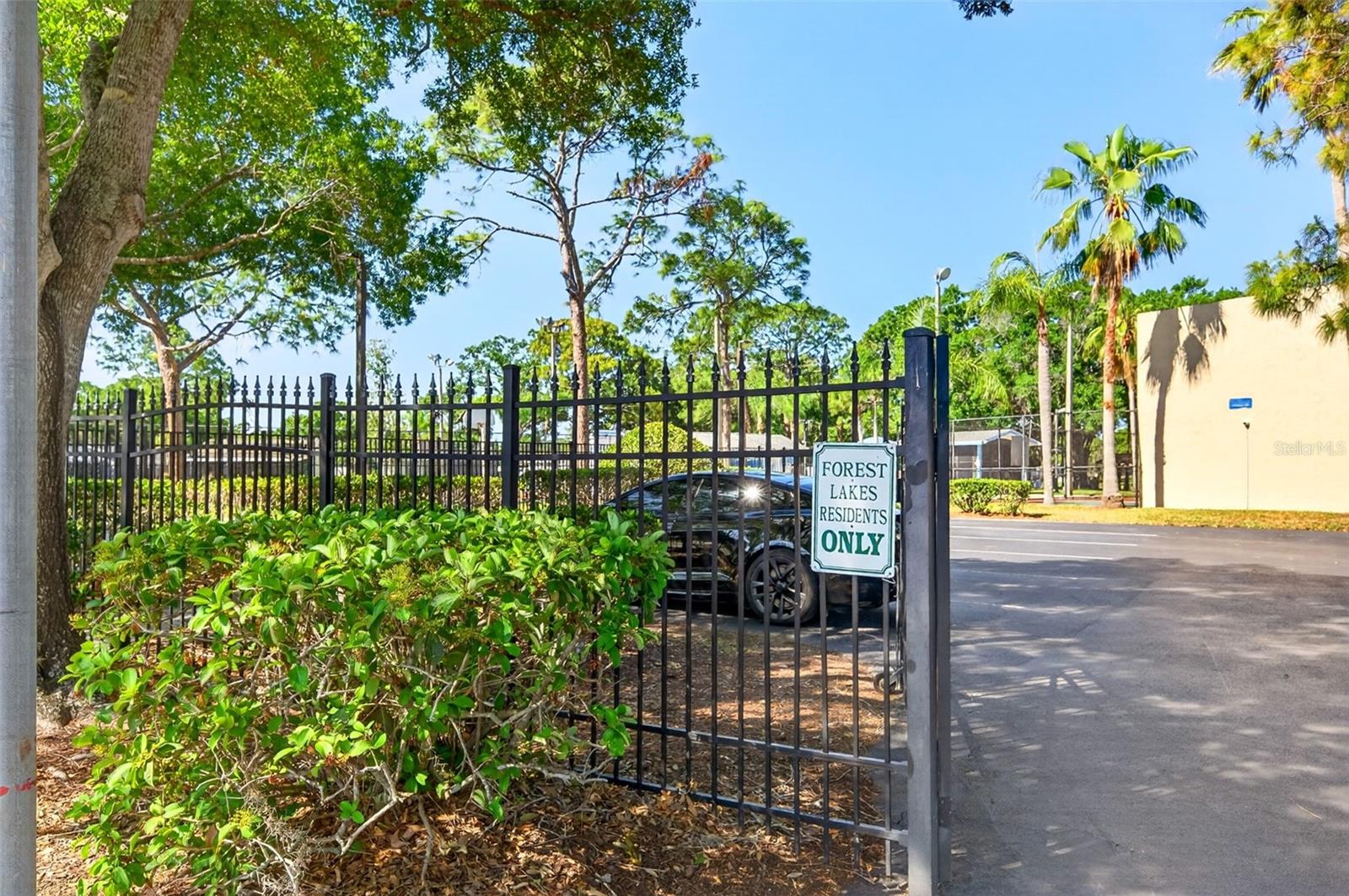 Image 62 of 87 For 549 Longwood Circle