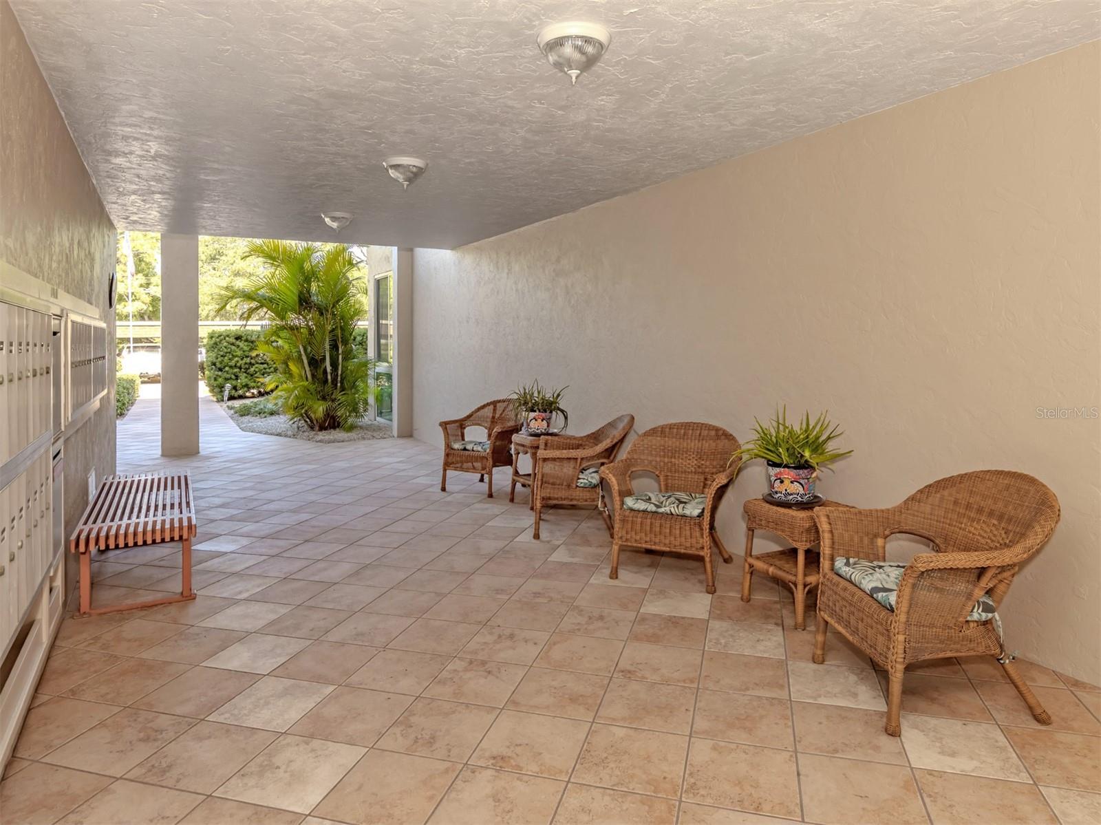Image 11 of 63 For 101 Park Boulevard S 106
