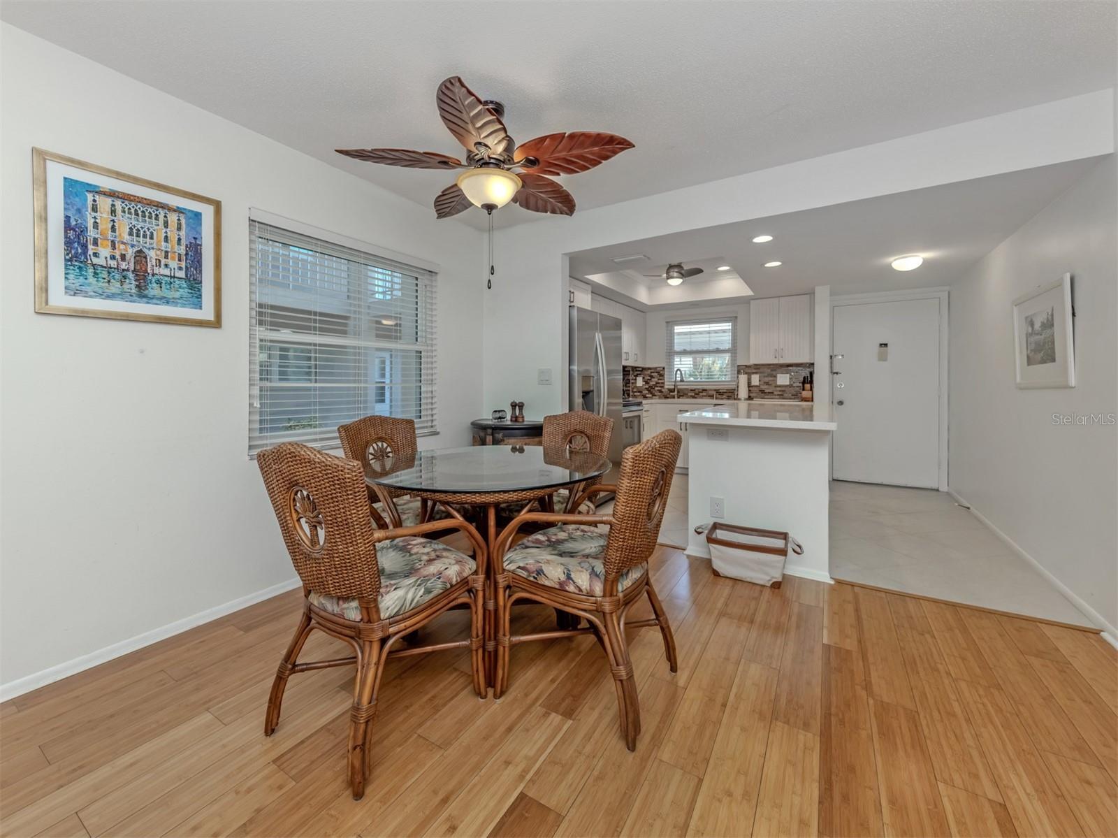 Image 18 of 63 For 101 Park Boulevard S 106