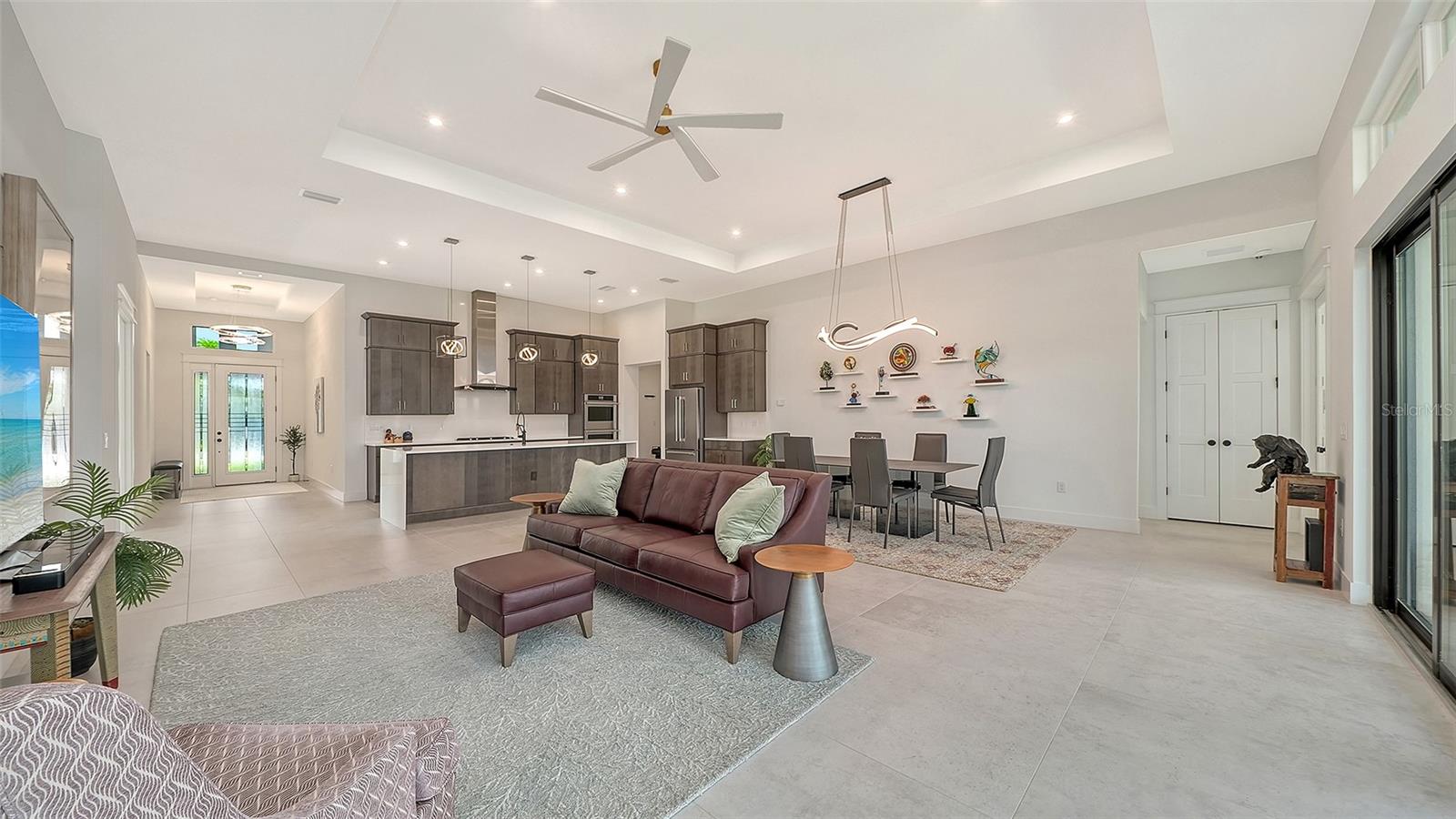 Image 10 of 98 For 4709 Cedron Court