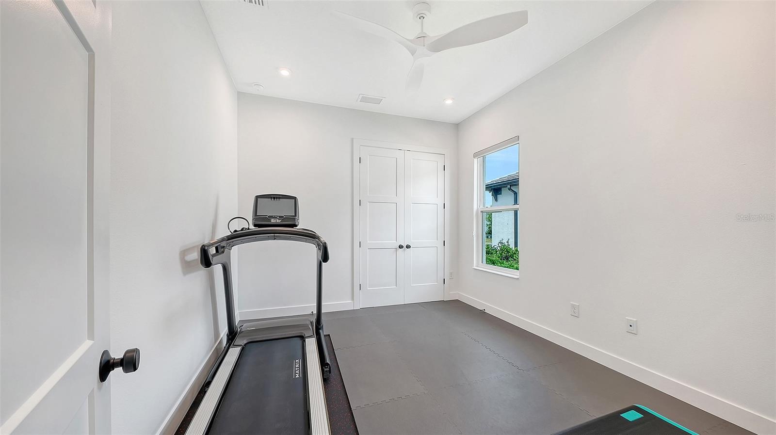 Image 39 of 98 For 4709 Cedron Court