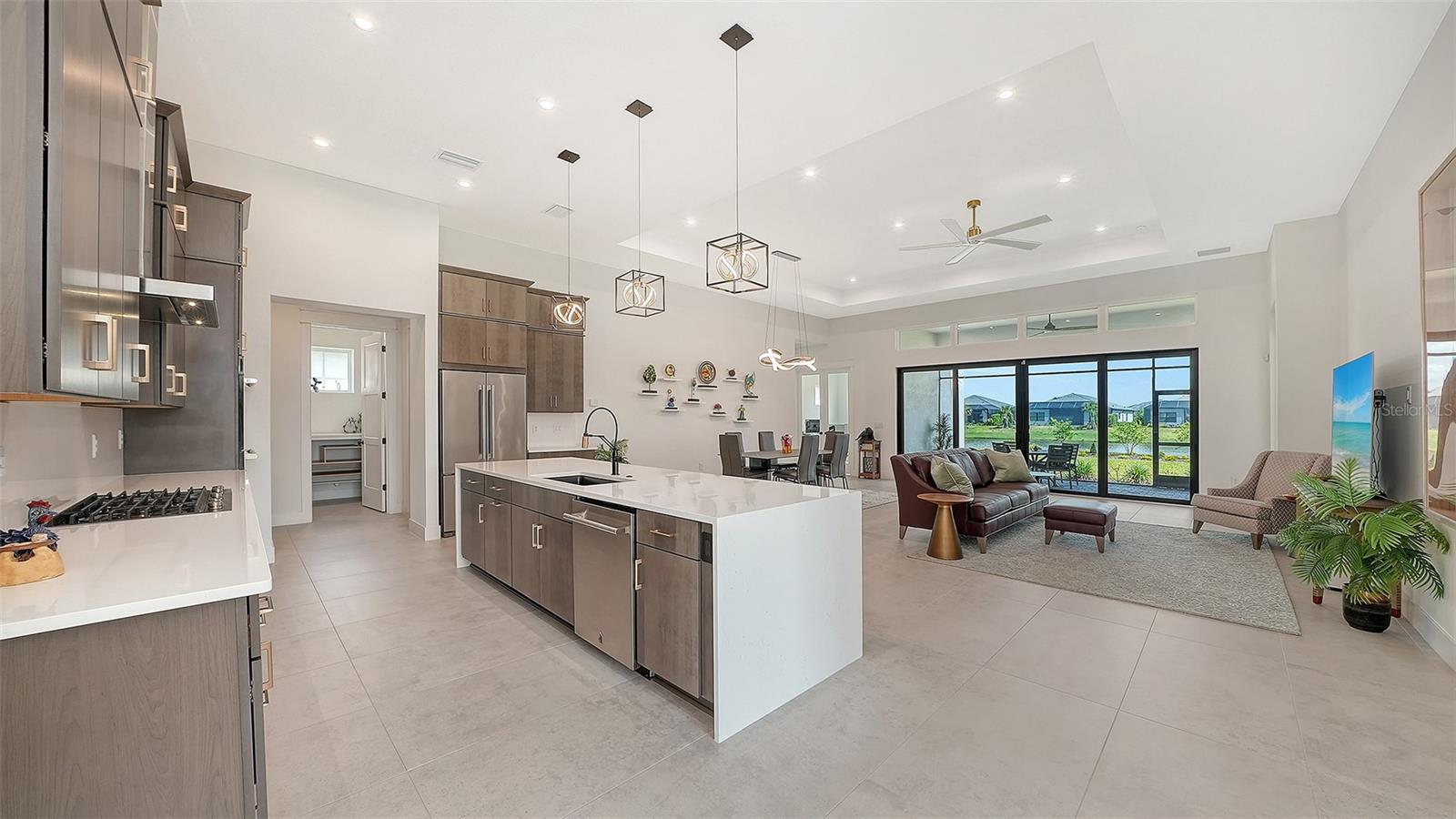 Image 7 of 98 For 4709 Cedron Court