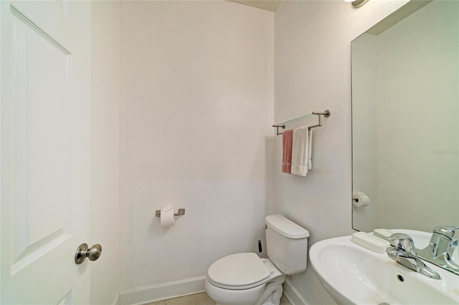 Image 14 of 70 For 12821 Balsam Terrace