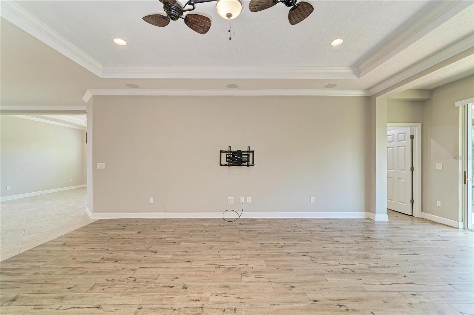 Image 17 of 70 For 12821 Balsam Terrace