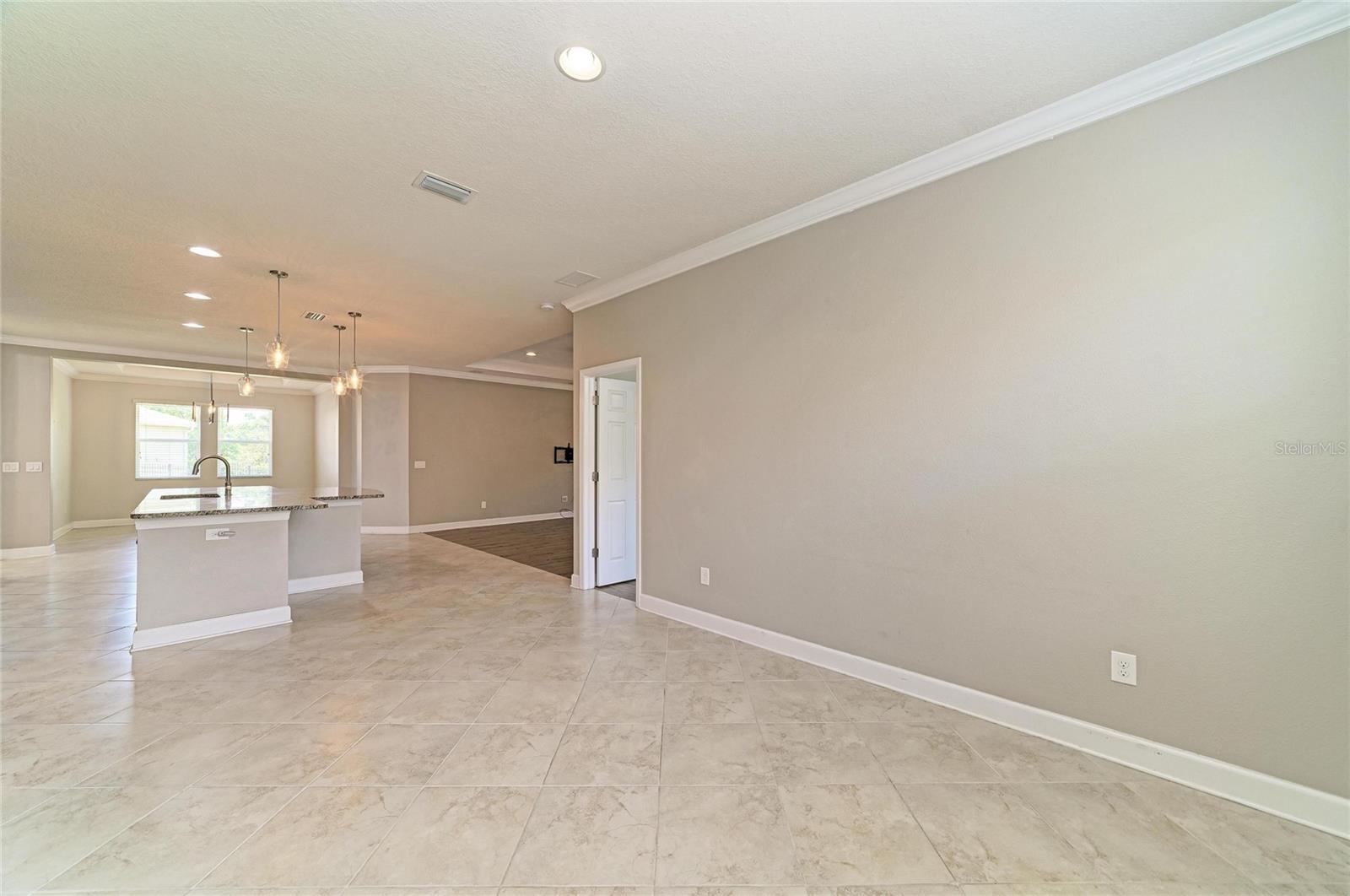 Image 29 of 70 For 12821 Balsam Terrace