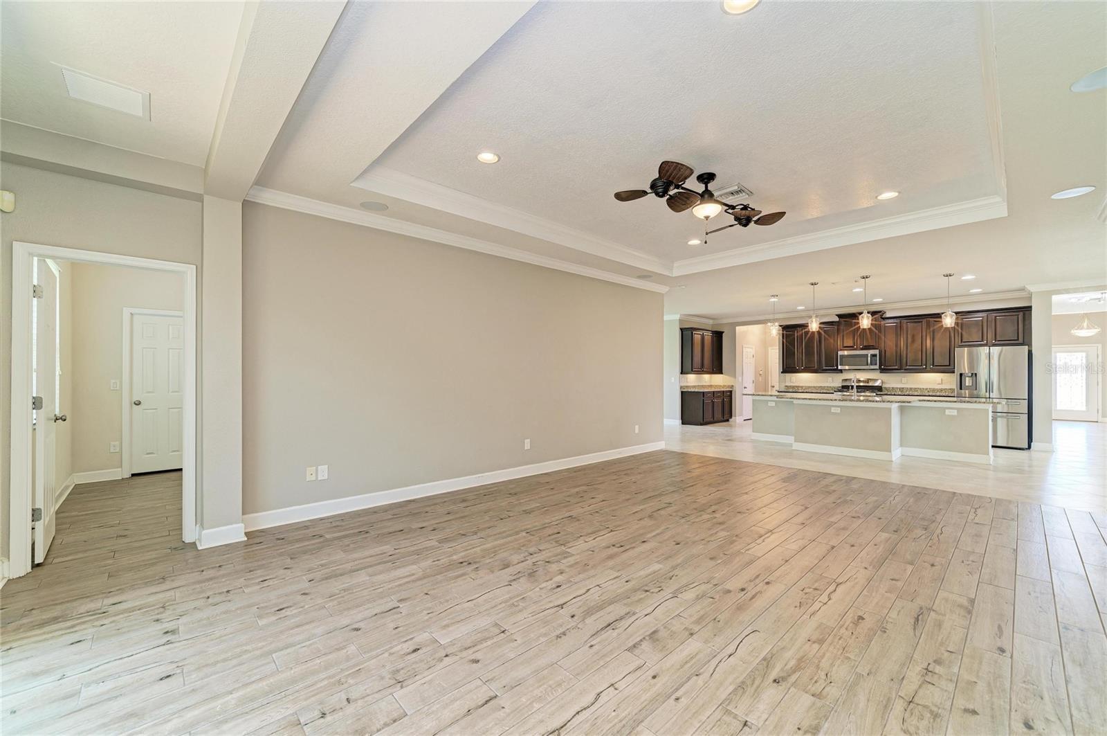 Image 3 of 70 For 12821 Balsam Terrace