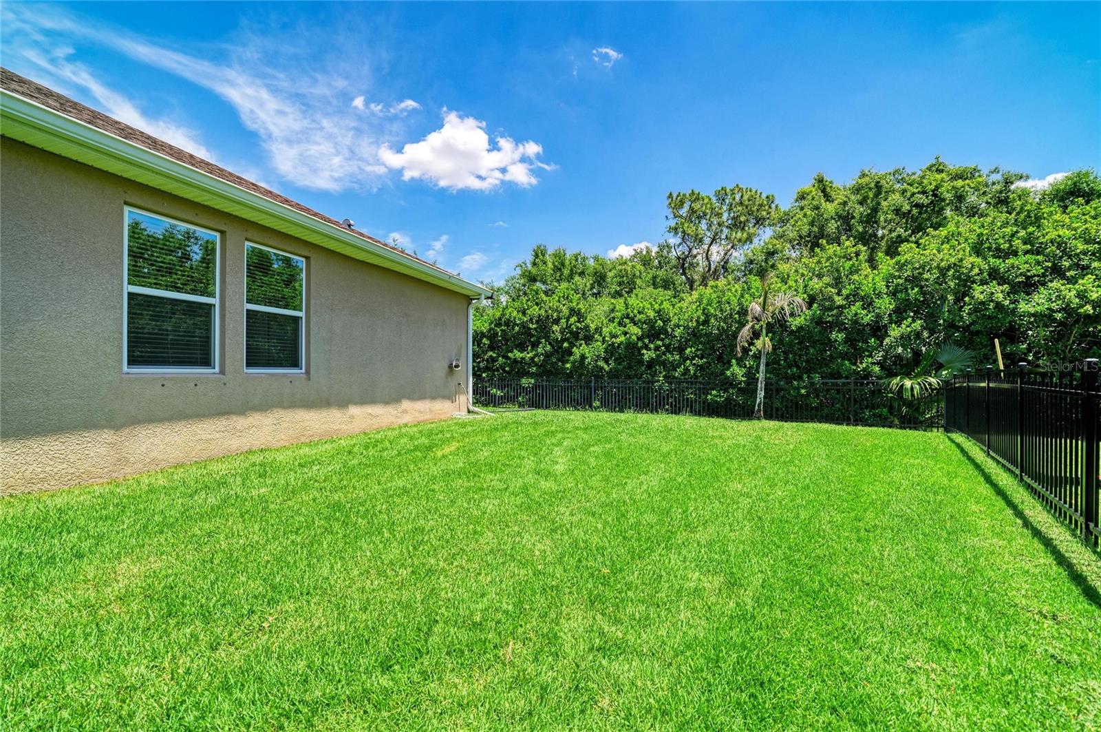 Image 49 of 70 For 12821 Balsam Terrace